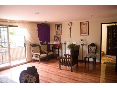 Apartamento de 4 alcobas en venta en Cabañas, Bello, 126 m² · foto 2 de 15