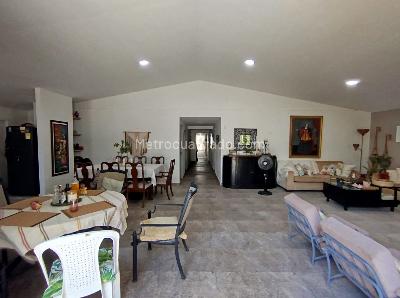Casa de 5 alcobas en arriendo en Rodadero, Santa Marta, 546 m² · foto 3 de 16