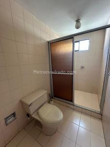Casa de 4 alcobas en arriendo en Bavaria, Santa Marta, 262 m² · foto 18 de 20