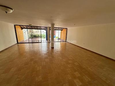 Casa de 4 alcobas en arriendo en Bavaria, Santa Marta, 262 m² · foto 4 de 20