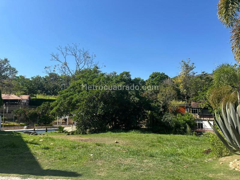 Lote en Venta, Cerca A Conjunto Terrazas De Menzuly, Bucaramanga - Vista 4