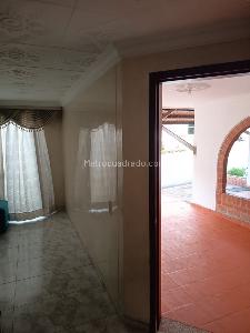 Casa de 3 alcobas en venta en Urbanizacion Jardin De Versalles, Floridablanca, 97 m² · foto 3 de 20