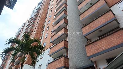 Apartamento de 3 alcobas en venta en Los Colores, Medellín, 72 m² · foto 9 de 13