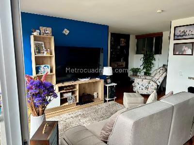 Apartamento de 3 alcobas en venta en Santa Teresa, Bogotá, 94 m² · foto 10 de 19