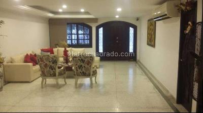 Casa de 4 alcobas en venta en San Vicente, Barranquilla, 675 m² · foto 2 de 7