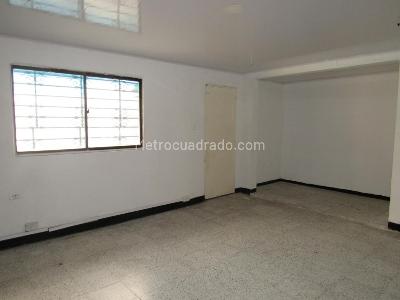 Casa de 4 alcobas en arriendo en San Vicente, Barranquilla, 291 m² · foto 3 de 9
