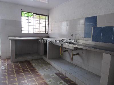 Casa de 4 alcobas en arriendo en San Vicente, Barranquilla, 291 m² · foto 6 de 9