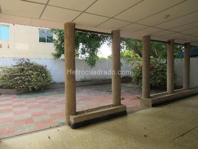 Casa de 4 alcobas en arriendo en San Vicente, Barranquilla, 291 m² · foto 7 de 9