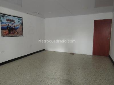 Casa de 4 alcobas en arriendo en San Vicente, Barranquilla, 291 m² · foto 8 de 9