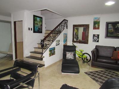 Casa en venta en Altos De Riomar, Barranquilla · foto 2 de 9