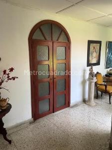 Casa de 4 alcobas en venta en El Prado, Barranquilla, 380 m² · foto 7 de 10