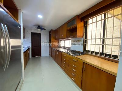 Apartamento de 3 alcobas en venta en Alto Prado, Barranquilla, 220 m² · foto 3 de 11