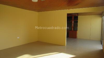 Apartamento de 3 alcobas en venta en Altos De Riomar, Barranquilla, 283 m² · foto 2 de 9