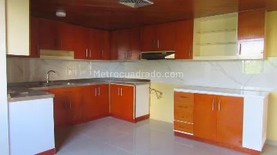 Apartamento de 3 alcobas en venta en Altos De Riomar, Barranquilla, 283 m² · foto 4 de 9