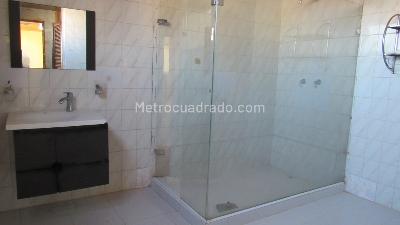 Apartamento de 3 alcobas en venta en Altos De Riomar, Barranquilla, 283 m² · foto 5 de 9