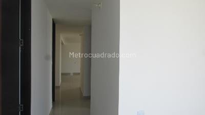 Apartamento de 3 alcobas en arriendo en Villa Carolina, Barranquilla, 99 m² · foto 3 de 9