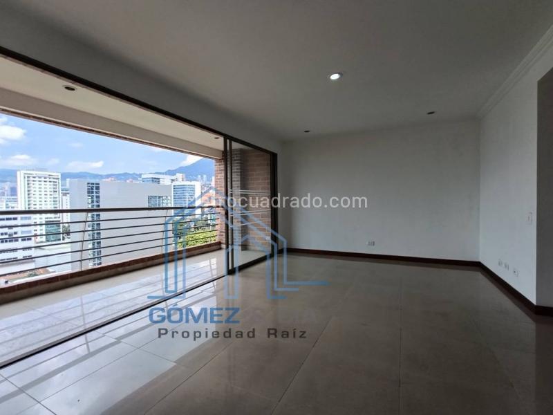 Apartamento Amplio de 3 Alcobas en Los Balsos - 5