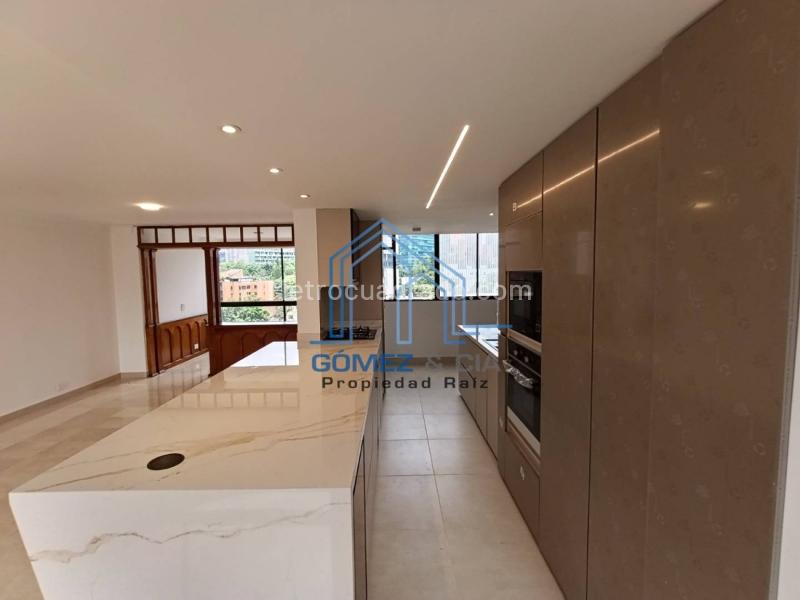 Apartamento Remodeado de 3 Alcobas en Patio Bonito - 4