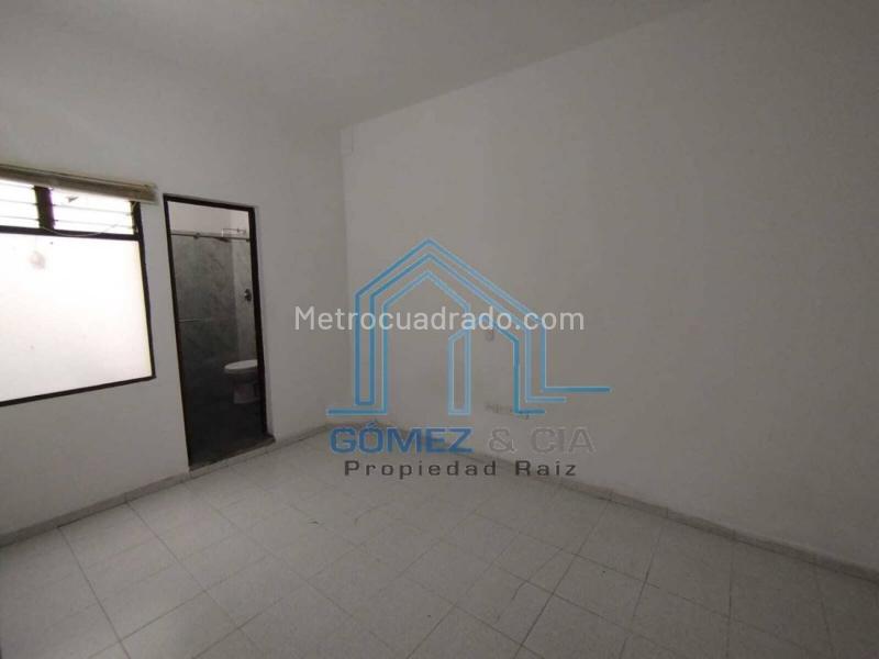 Spacious 2BR Apartment in Santa Teresita - 3