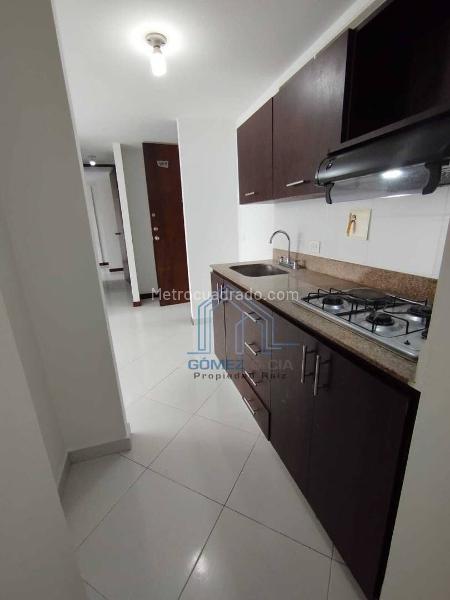 Apartamento de 3 Alcobas con Vista en La Loma del Indio - 6