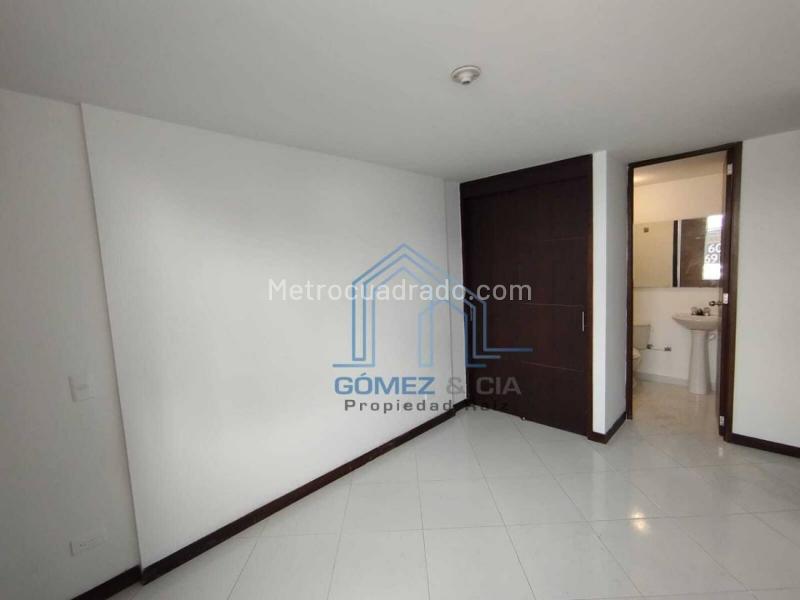 Apartamento de 3 Alcobas con Vista en La Loma del Indio - 8