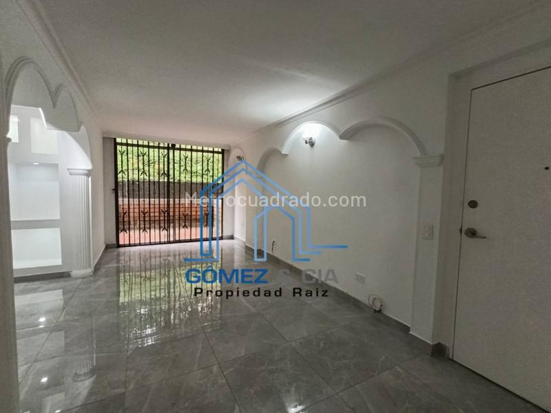 Renovated 3BR Apartment with Pool in La Frontera - 3