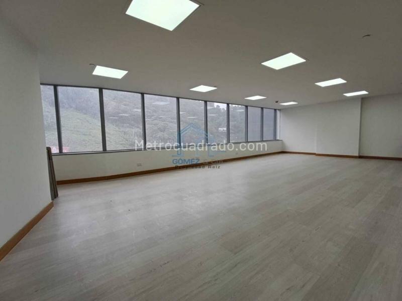 Oficina en Arriendo, Las Palmas, Medellín - Vista 2