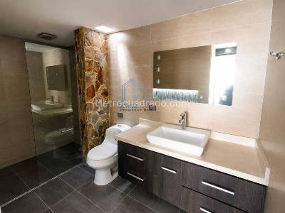 Apartamento de 3 alcobas en venta en Laureles, Medellín, 148 m² · foto 9 de 15