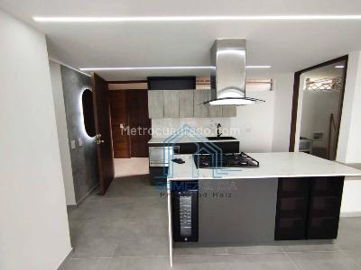Apartamento en venta en Loma Del Indio, Medellín · foto 2 de 13