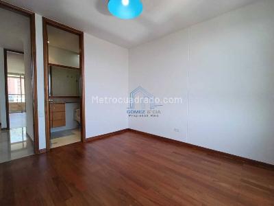 Apartamento de 3 alcobas en arriendo en El Tesoro, Medellín, 175 m² · foto 13 de 17