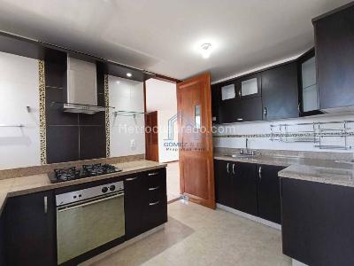 Apartamento de 3 alcobas en arriendo en El Tesoro, Medellín, 175 m² · foto 5 de 17