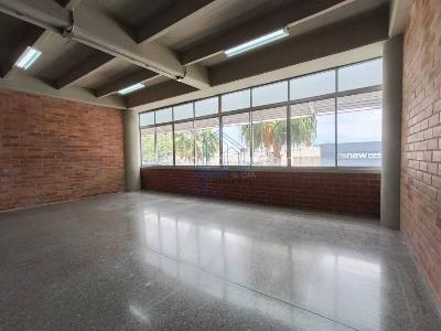 Office for rent in Guayabal, Medellín