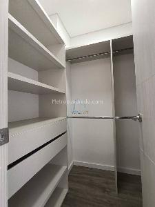 Apartamento en arriendo en Lalinde, Medellín · foto 8 de 14
