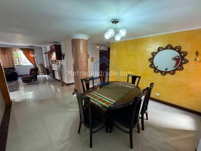 Apartamento de 3 alcobas en venta en Laureles, Medellín, 180 m² · foto 9 de 20