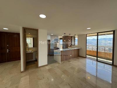 Apartamento de 3 alcobas en venta en El Tesoro, Medellín, 160 m² · foto 5 de 20