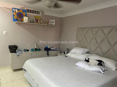 Apartamento de 3 alcobas en venta en Golf Alto Prado, Barranquilla, 220 m² · foto 10 de 12