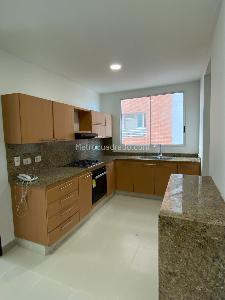 Apartamento de 3 alcobas en venta en Altos De Riomar, Barranquilla, 185 m² · foto 7 de 15