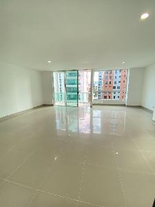 Apartamento de 3 alcobas en venta en Altos De Riomar, Barranquilla, 185 m² · foto 5 de 15
