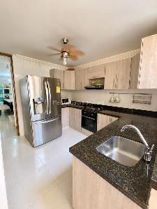 Casa de 4 alcobas en venta en La Castellana, Barranquilla, 212 m² · foto 5 de 15