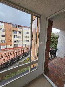 Apartamento de 3 alcobas en venta en El Recreo Usaquen, Bogotá, 67 m² · foto 2 de 13