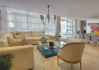 Casa de 5 alcobas en venta en La Castellana, Barranquilla, 309 m² · foto 2 de 20