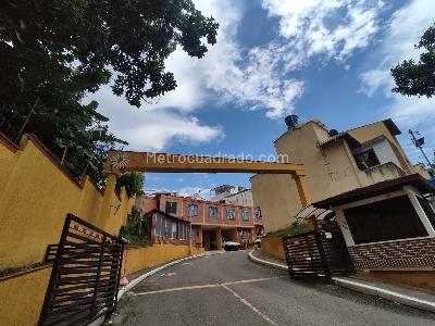 Casa de 5 alcobas en venta en Anillo Vial, Floridablanca, 160 m² · foto 3 de 20
