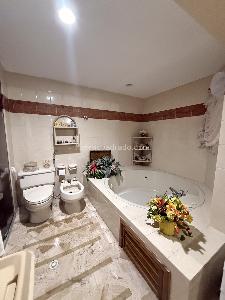 Apartamento de 4 alcobas en venta en Cabecera Del Llano, Bucaramanga, 218 m² · foto 19 de 20
