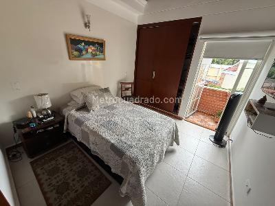 Casa de 4 alcobas en venta en Anillo Vial, Floridablanca, 136 m² · foto 9 de 16
