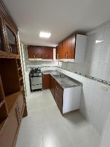 Apartamento de 3 alcobas en venta en La Aurora, Bucaramanga, 88 m² · foto 4 de 10