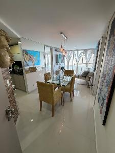 Apartamento de 2 alcobas en venta en Cabecera Del Llano, Bucaramanga, 64 m² · foto 2 de 13