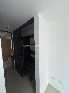 Apartamento de 3 alcobas en venta en Floridablanca, Floridablanca, 90 m² · foto 5 de 8