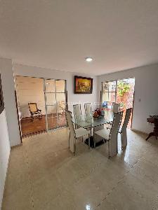 Casa de 3 alcobas en venta en La Riviera, Floridablanca, 352 m² · foto 3 de 12