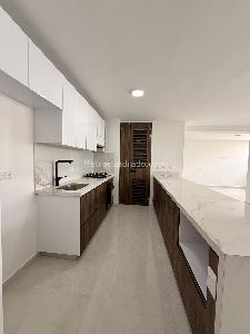 Apartamento de 2 alcobas en venta en El Bosque, Floridablanca, 107 m² · foto 5 de 20