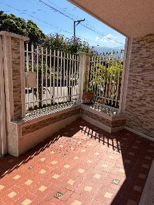 Casa de 5 alcobas en venta en Diamante 2, Bucaramanga, 90 m² · foto 2 de 18